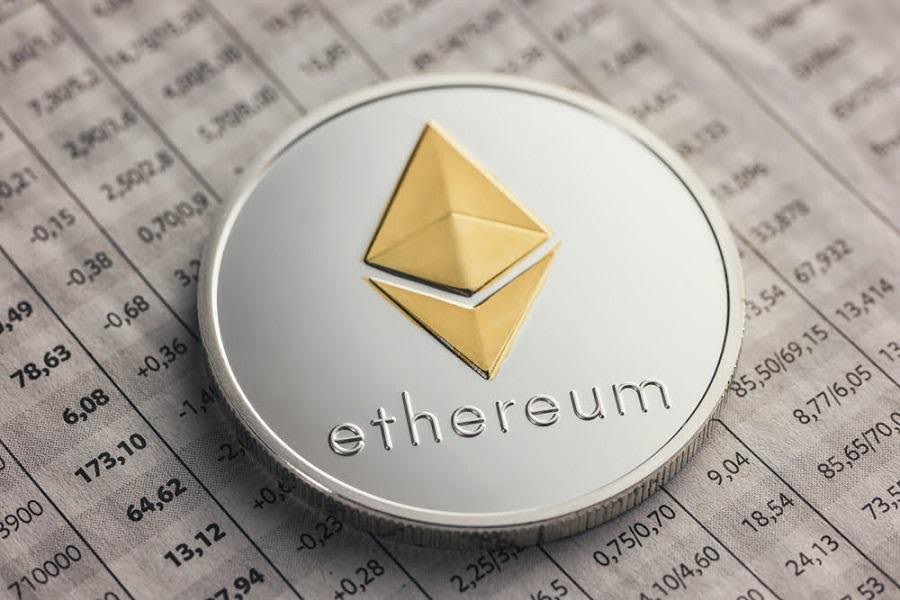 Acquisto di $35M di ETH Porta la Scommessa di Trend Research su Ethereum a $1,83B mentre una Balena Sfrutta $958M su Aave
