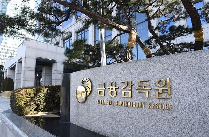 south-korea-reassesses-bitcoin-etf-prospects-as-japan-shifts-crypto-policies